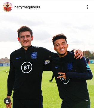 utdmxtt's tweet photo. @HarryMaguire93 I see you #AgentHarry https://t.co/zcSGPCSKpE