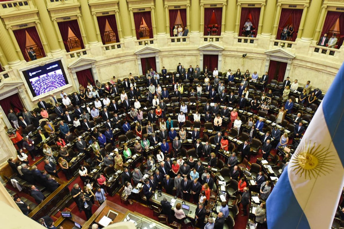 Diputados Argentina on X: "ASAMBLEA LEGISLATIVA| El Congreso convalidó el resultado de las elecciones celebradas el 27 de octubre. La Asamblea Legislativa, que reúne a diputados y senadores proclamó a la fórmula