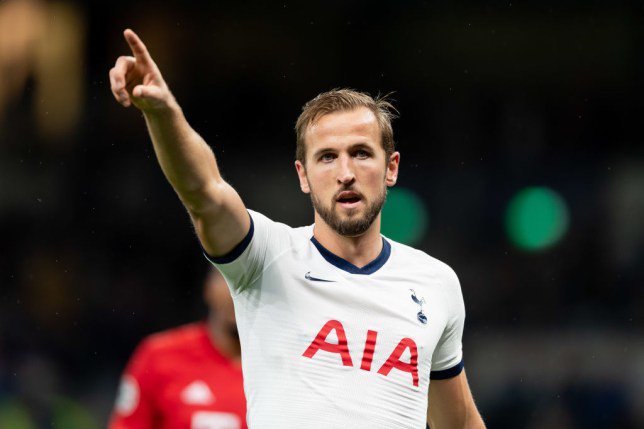 For Kane's club goals, this is how he has scored them, according to TransferMarkt:Right foot: 62Left foot: 33Tap-in: 0Header: 20Penalty: 23Direct free kick: 0Shot reflected to goal: 0Solo run: 0