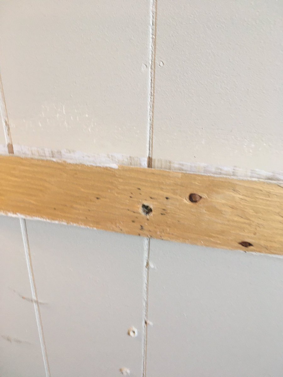 protecpestRD's tweet photo. Stay in Hotels often? 

Headboards in most hotels hang on the wall. Using 2 people lift at bottom of headboard &amp; lay it down on mattress. If it looks like this on the back or on wood strip, go ask for a different room! https://t.co/LuLv2UshfI