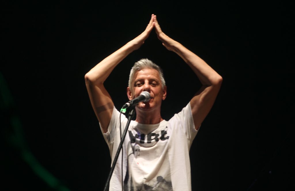 Radio_XFM's tweet photo. Ahora escuchas “I Melt With You” de @M0DERNENGLISH en #XFM 92.1 y recordamos el maravilloso show que dieron el viernes en #RewindAlternative. 🤩
Te dejamos algunas fotos del concierto, ¿fuiste? 🎫💚 https://t.co/rGTVXp93IS