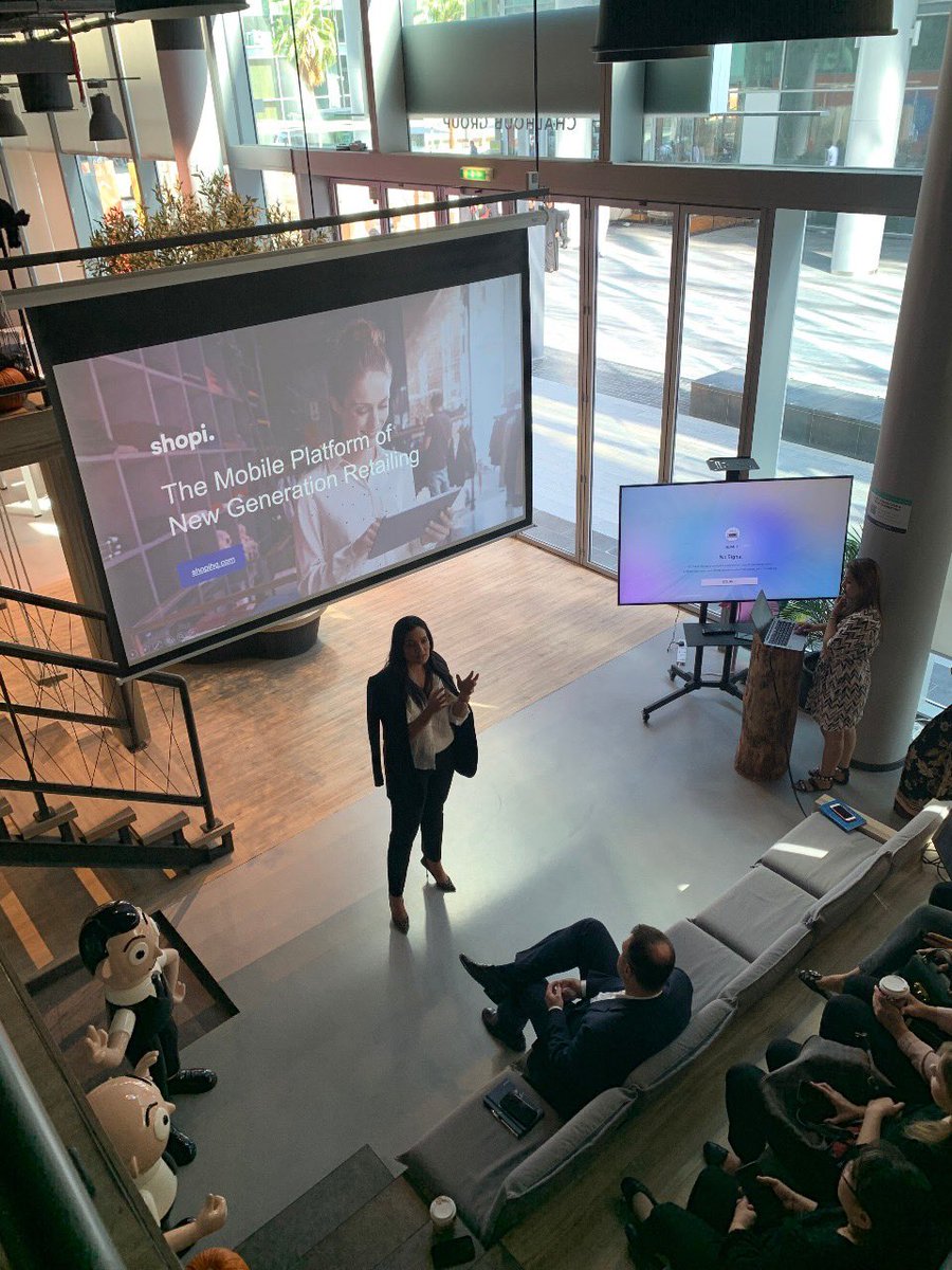 Shopihq's tweet photo. It was a great launch day with the #dolcegabbana UAE team yesterday ✌🏼Thanks to Chalhoub Group for their hospitality. 
#omnichannelplatform  #omnichannelretail https://t.co/mWkEDHjSF3