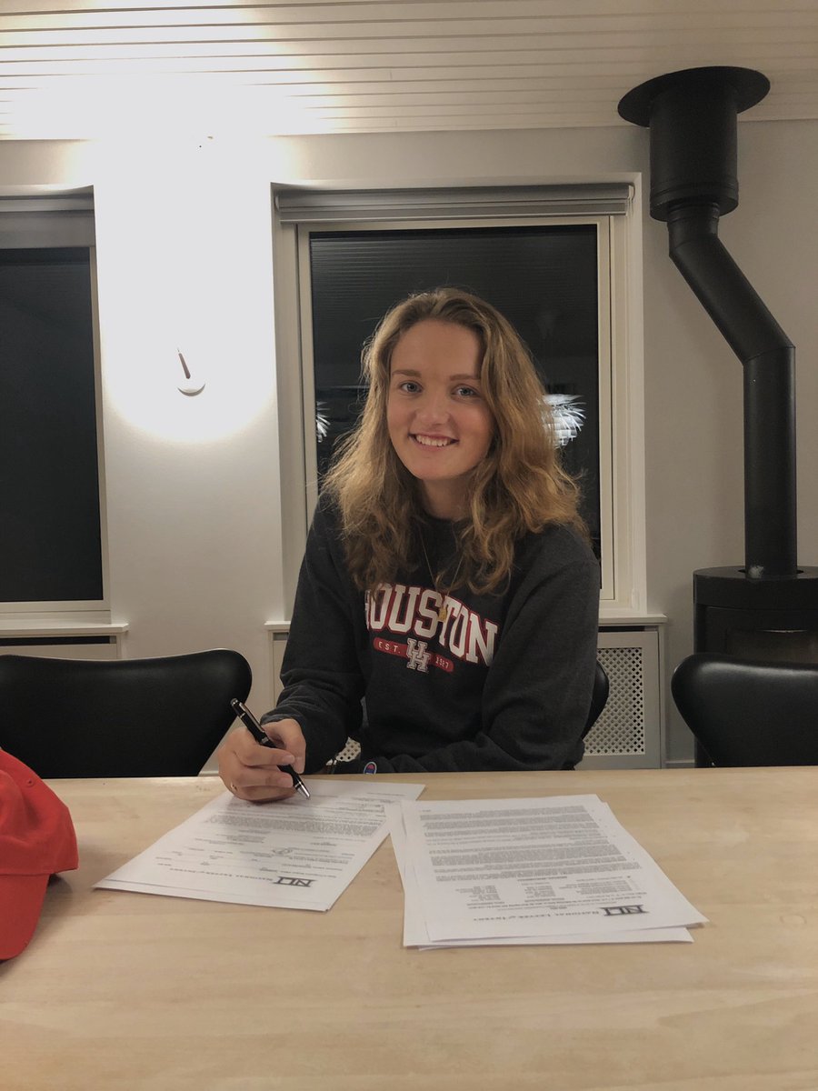 annewnormann's tweet photo. Next stop Houston 🤙🏼
I’m finally officially committed to the University of Houston!! Can’t wait for this next chapter of my life. Huge thanks to @UHCougarWGolf for this opportunity🐾❤️ https://t.co/IMPvdSHByw