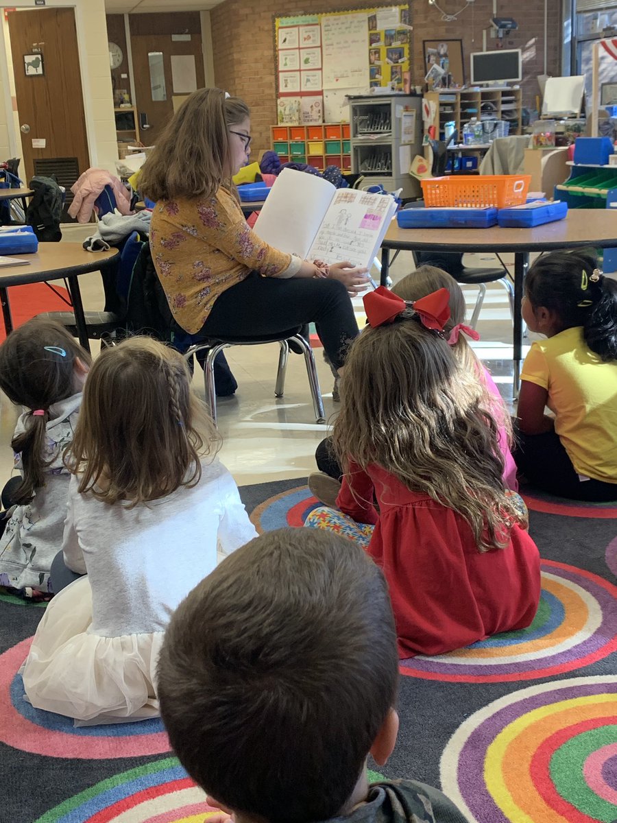 ConnorCougars's tweet photo. Katie shared her published book with the kindergarten students in Mrs. Pepeโs class! She inspired the young writers and made her former teacher proud!! ๐๐พ https://t.co/vuR4njUDq5