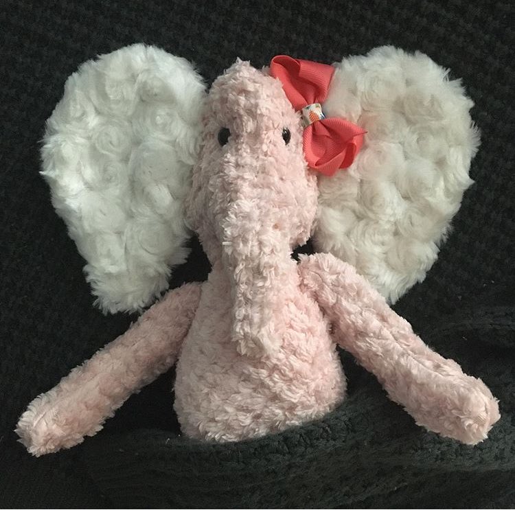Sensorypets's tweet image. The start of something beautiful...
#stuffedtoyelephant #elephantplush #pinkelephant #handmadeelephant #weightedplush