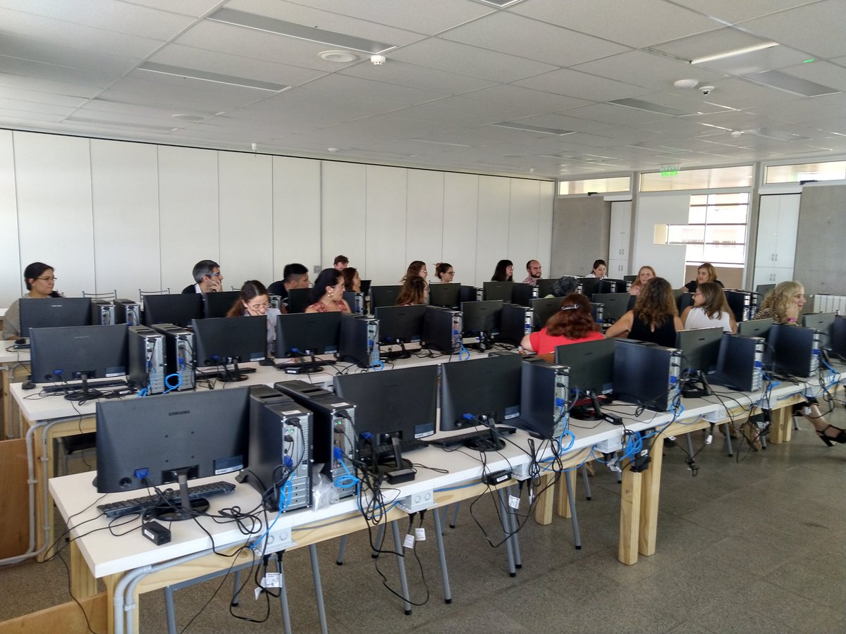 JELing_Mendoza's tweet photo. #Ahora Empezó el curso de Introducción de Lingüística Computacional a cargo del Dr. Rogelio Nazar en las #JELing https://t.co/D5Re0IKvwh