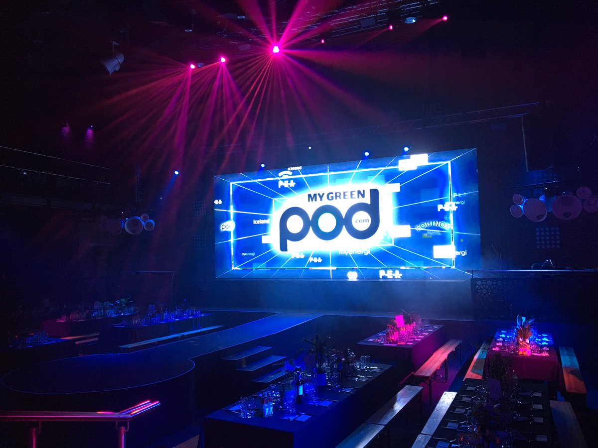 OluPeyrasse's tweet image. And we’re of at the UKs largest green awards, the #PEAawards 2019, championing the country’s greenest companies 🤘🏆 #sustainable #green #savetheplanet #Entrepreneur #responsibility #awards #recognition #ethical