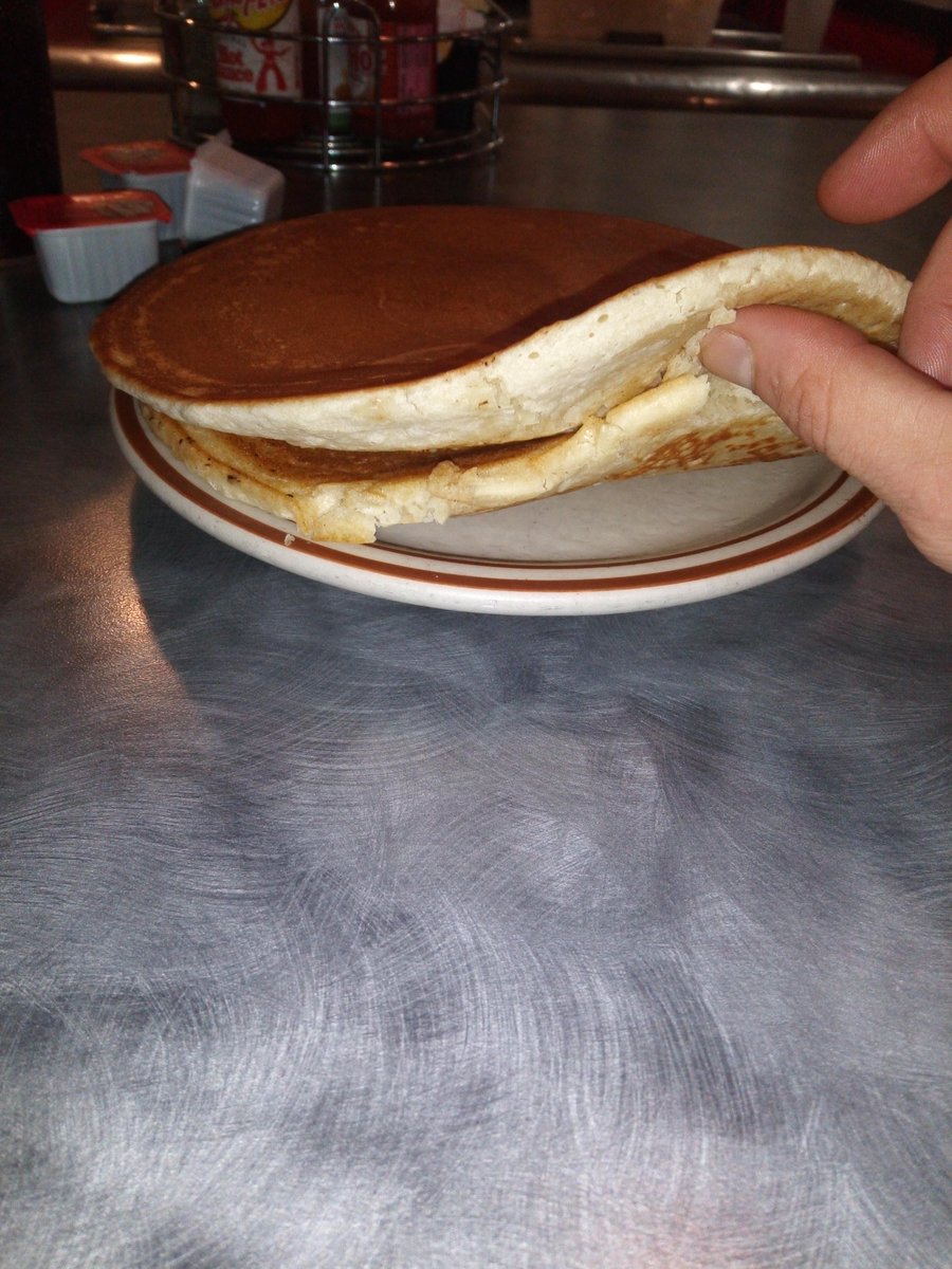 chadwmoore1990's tweet photo. Pancakes https://t.co/NdVB6T71vh