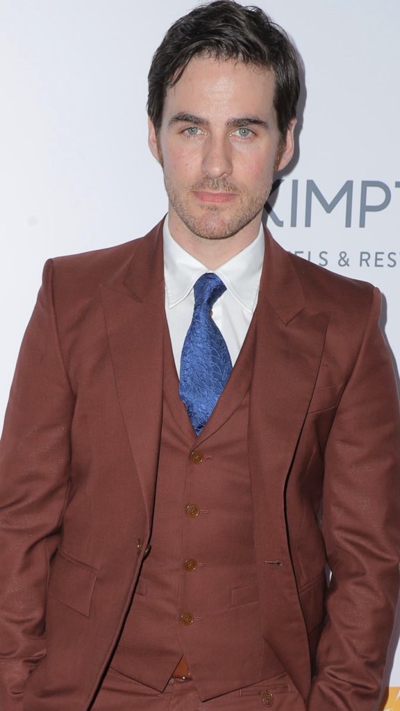 Colin O’Donoghue wearing a suit       - A Thread- 