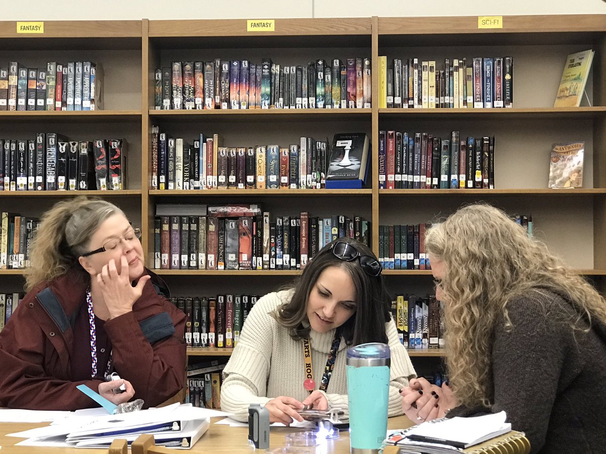 kthomsonky's tweet photo. Amazing @Boone_County Science Educators engaging in professional learning with @nkucinsam. Thank you @OMSHawks1 for hosting! @kcjaynes12 @JimDetwiler1 @jlvw76 https://t.co/uhlf5Nt8if