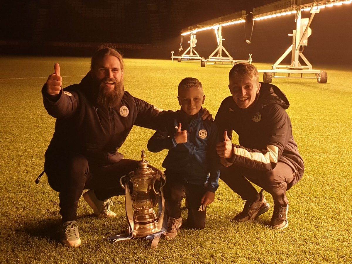 andy1982andy's tweet photo. Super proud night ⚽️💙 https://t.co/Y4PTl95J1P