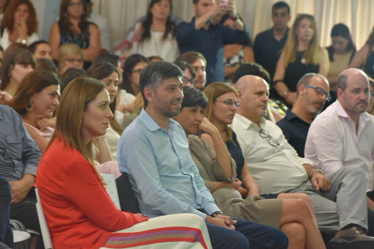 M_F_Castro's tweet photo. Una vez más, con el equipo completo de @BAeducacion 

Enorme agradecimiento a @gzinny y @mariuvidal por el apoyo, la confianza y el acompañamiento diario en el trabajo de estos dos últimos años. https://t.co/zWLy2hFlOV