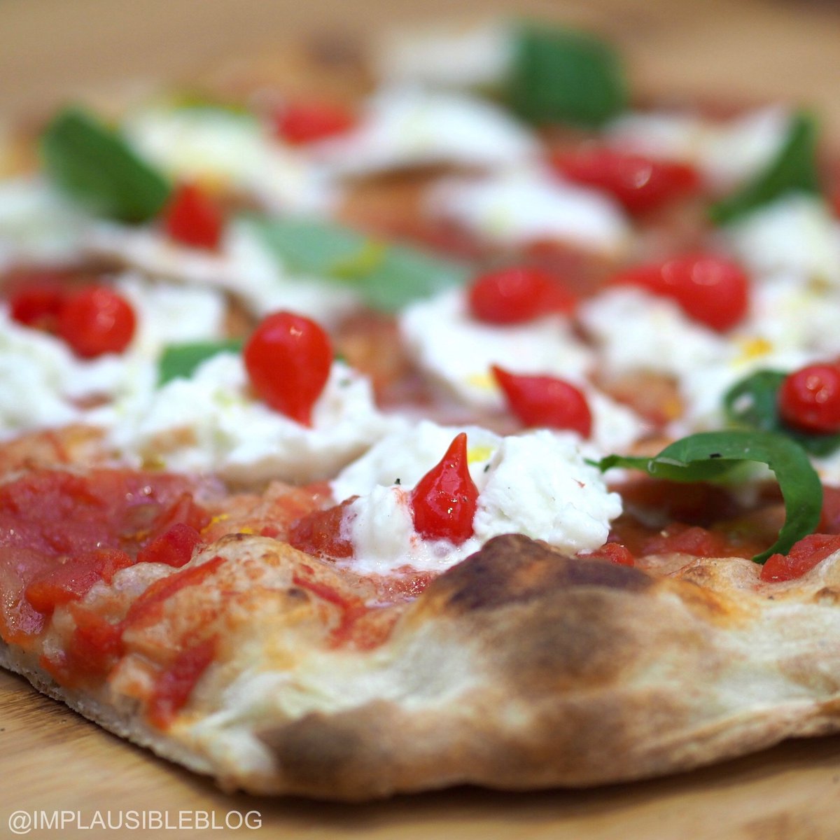 implausibleblog's tweet image. Discovered the most amazing pizza and (pistachio) pesto at the #EPPS19 #pizzapastashow #eppshow with @PestoChampion