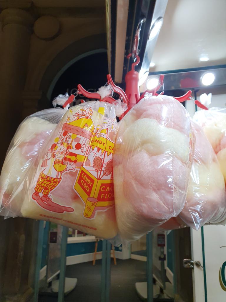 CharnwoodBC's tweet image. If you don&apos;t eat candy floss at the fair, were you ever really there? #LoughboroughFair #TheBigQuestions