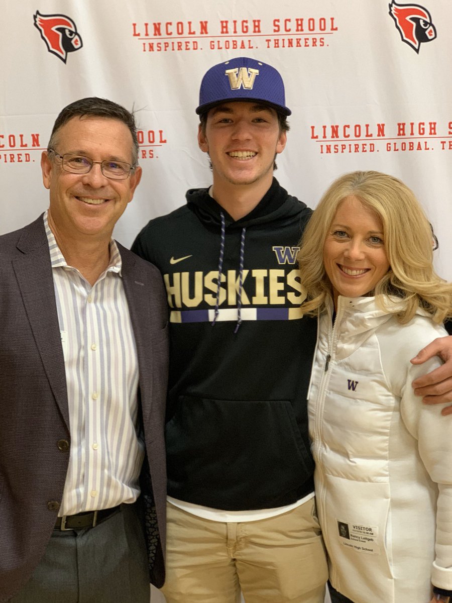 LHS_CardsBB's tweet image. Congratulations Jake Leitgeb I’m signing with @UW_Baseball ⚾️

#CardsAtTheNextLevel #GoCards