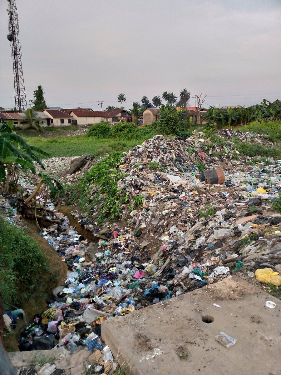 halliday_jnr's tweet photo. My fellow Nigerians
My name is Halliday Chukwuebuka President of Pure Fields Farmers cooperative onne, The picture below is the proposed site for our farmers market.
Please we are seeking for the help of @RecyclePhc or RIWAMA to help us evacuate this dump site 
PLS RT 
Thank you https://t.co/9wHl6oGqPZ