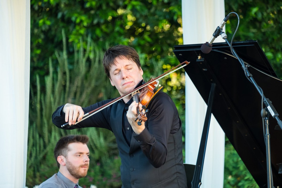 napafest's tweet photo. As we prepare to celebrate Festival Napa Valley’s 15th Anniversary, we will feature flashbacks to highlight each season. On July 16, 2006 @JoshuaBellMusic played the Tchaikovsky Violin Concerto with the Russian National Orchestra. Who knows, maybe they will return in 2020? https://t.co/v9MtnA50Ju