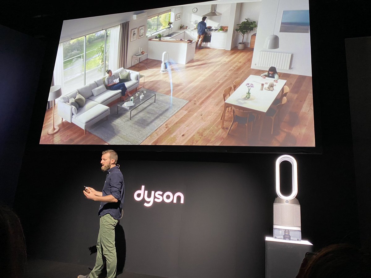 nobi's tweet photo. #DysonPureHumidifyCool には3つのセンサー
空気の中の粒子見つけるレーザーセンサー
VOCセンサー
そして温度計/加湿計
さらに空気が部屋全体に回り込むように実際の平均的家庭の部屋を再現したラボで空気清浄力をテスト。
#dysonJP https://t.co/Cvt8PVqxMk