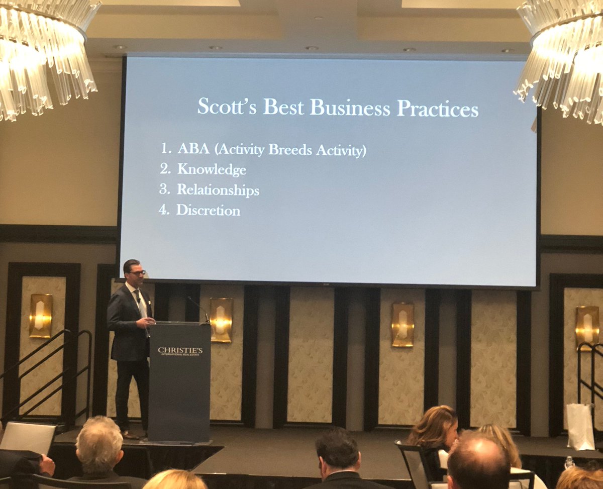 ChristiesHomes's tweet photo. Inspiring presentations from #MastersCircle members @ScottWasner, @EdKaminsky, Karen @HubbleBisbee and Sue Nickason @ProvenanceKY #CIRE19LUX https://t.co/BMrSKz9qGK