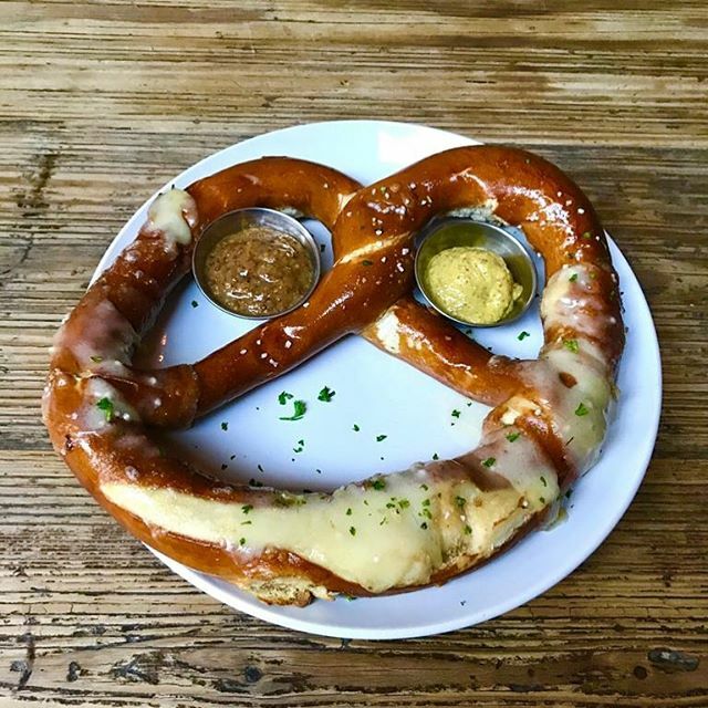 The only thing better than a giant pretzel is a giant pretzel with melted cheese on top. Now on the menu...;) 🥨 🧀 #riesenbrezel #blackforestbrooklyn ift.tt/350sdwG