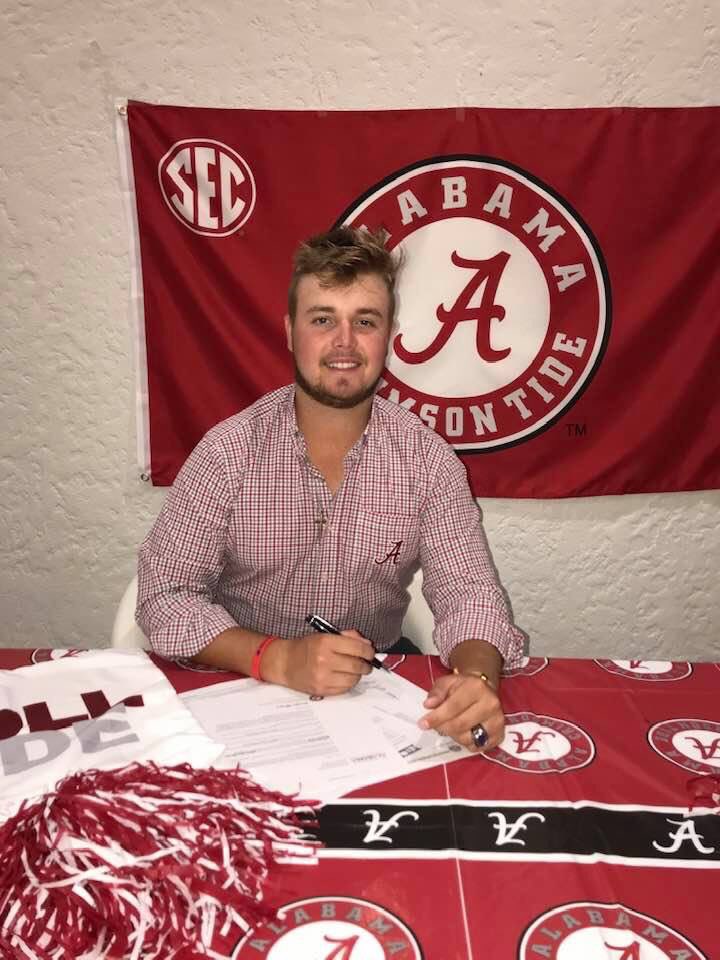 We couldn’t be more proud and happier this young man. It’s signing day for this #MasonCup host and founder. @golfball01 so excited for you!! #mg11 #masoncup #RollTide @AJGAGolf @OldeStoneBG