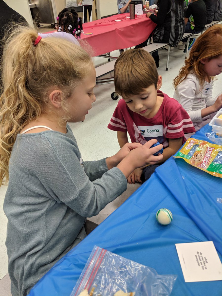 LBrockCounselor's tweet photo. Mix it Up at Lunch: Generation Texas Style! @FalconPassElem https://t.co/mNjlFB1yLC