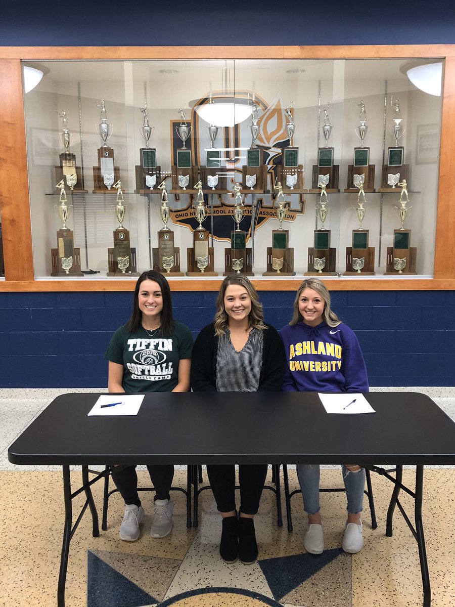 Tallmadge_sball's tweet photo. beyond proud of these two amazingly talented young ladies! happy signing day girls! ashland and tiffin are lucky to have you! 🥎 ❤️ https://t.co/YLRjIgp12j
