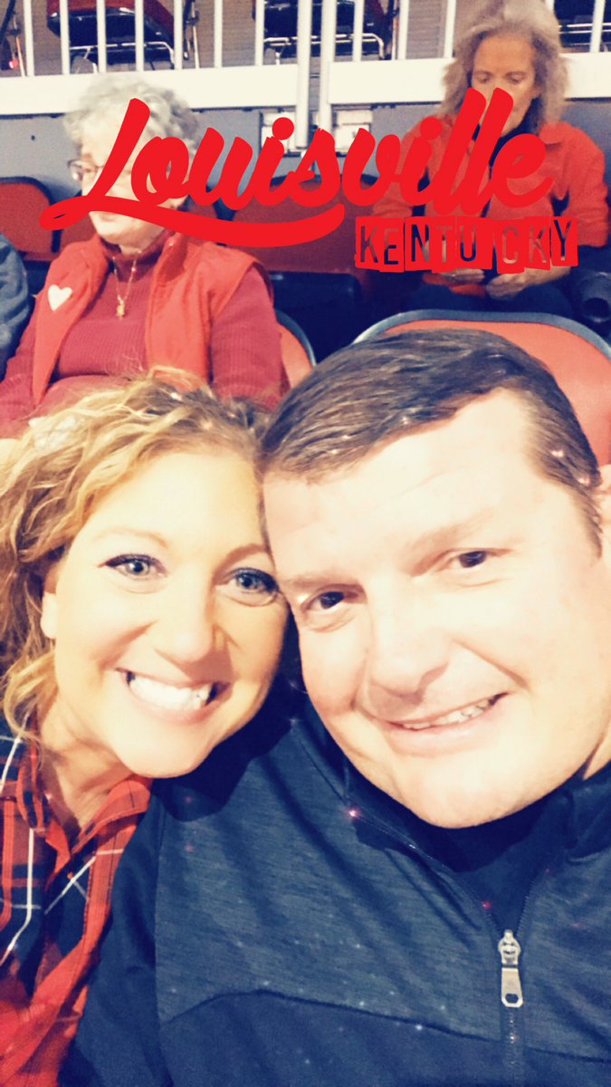 JennLee1374's tweet photo. He brought me to my 1st UL Basketball Game! #GoCards https://t.co/hYMQEMqFg4