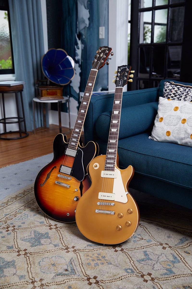 gibsonguitar's tweet photo. Which would you play? #gibson #theoriginal https://t.co/hW6nGrvToR