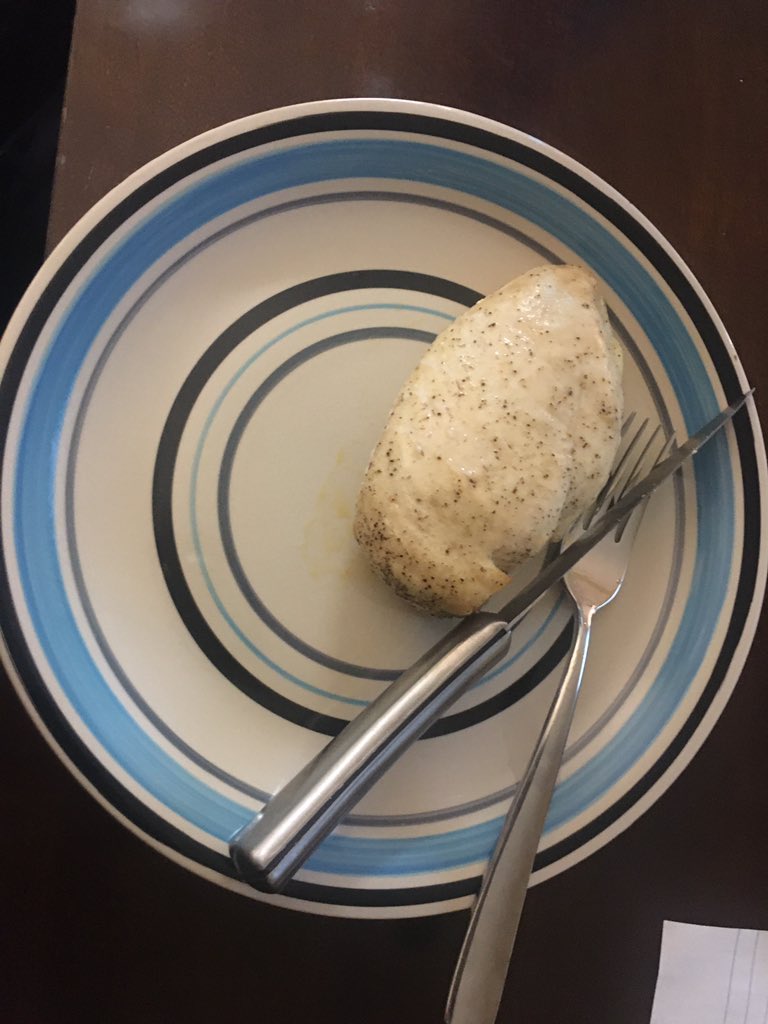 PlantlessKellen's tweet photo. dinner. Not gonna lie, this may be the most boring looking meal I’ve ever eaten 😂 bon apetit I guess!
#adaywithoutplants https://t.co/qlkozmrdib