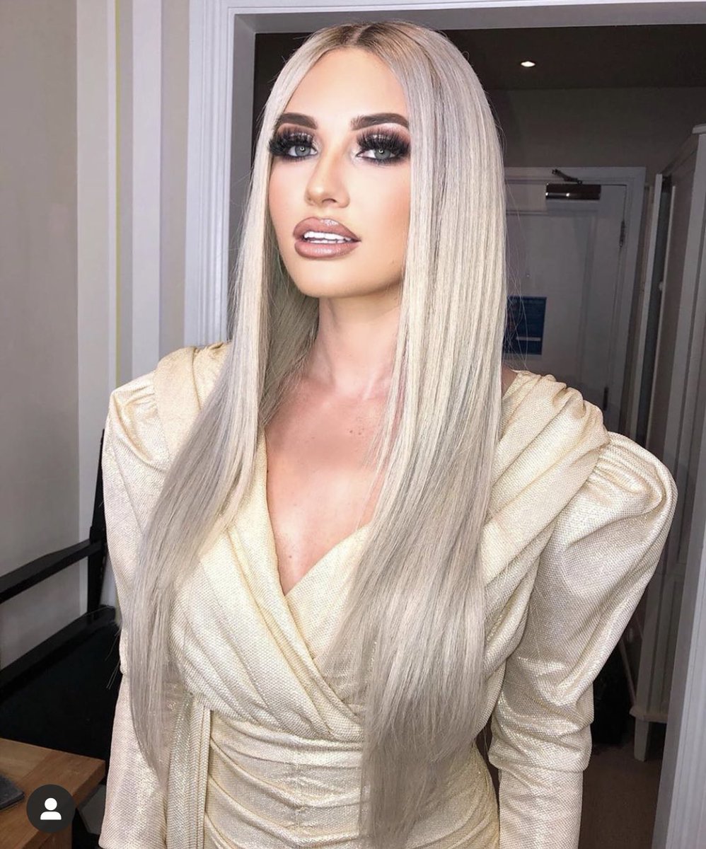 emmasade_'s tweet photo. I didn’t even clock this was Amy from love island at first glance 😍😍🔥 https://t.co/uJKox8WDBi
