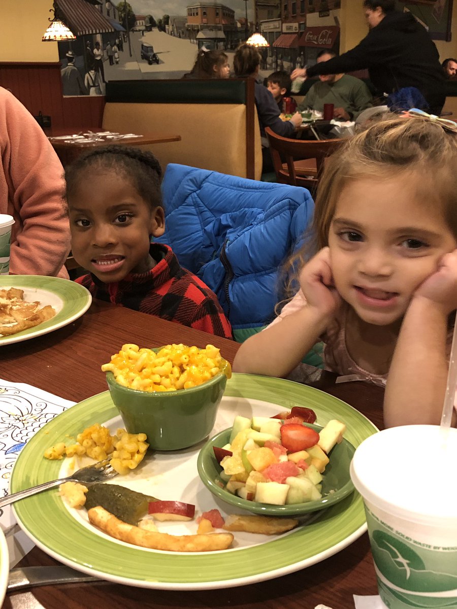 LaurenToffel's tweet photo. Thank you to Amy’s omelette for a wonderful night to support @JmfPta here are some terrific families who joined the fun and enjoyed a great meal! #jmfeclc #wcmm https://t.co/MRC9G2huMp