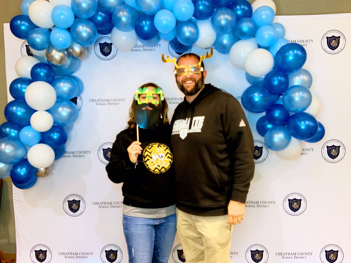 aestesrtr's tweet photo. @justbaykynal and I enjoyed #edcampMidTN19! We are very excited to share all of our learning with @Tigerscms 🤓 📸 #beardedfriends #photoboothtime https://t.co/NClbpEHAOa