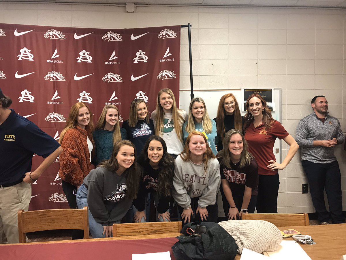 TBredVolleyball's tweet photo. Congratulations Emily (USC-Upstate) and Taylor (USC-Aiken)! #PonyUp https://t.co/6p3MkiLRz8