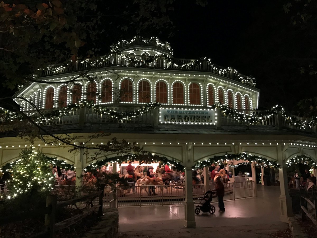 MACC_Coasters's tweet photo. @marcusleshock @sfovergeorgia You'll be happy to know it is lovingly cared for there … here's a pretty good idea of how it looks during Holiday In The Park when it starts in a few days! https://t.co/UTEG03eSfe