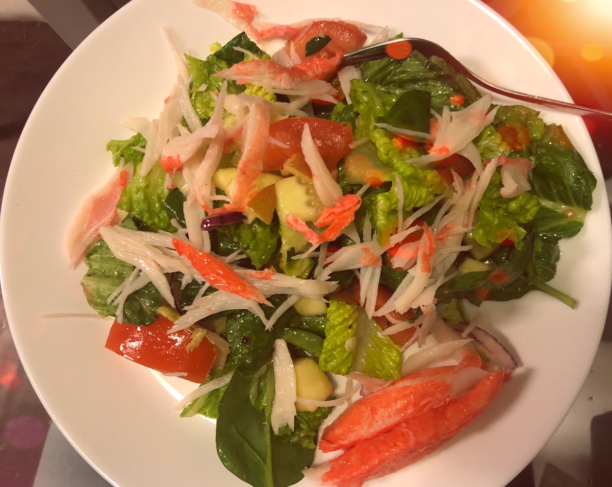 Wicked_Stream's tweet photo. Nooommmm nonmmmm #crabsalad 🦀 https://t.co/xJ0FiVooNt