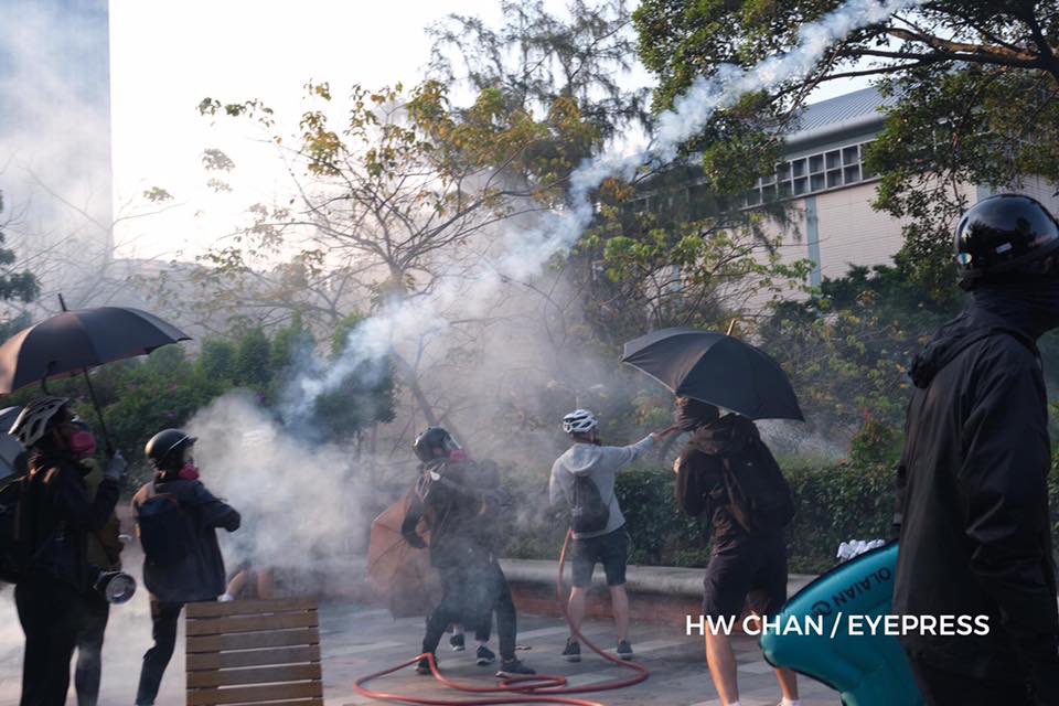 Dystopia992's tweet photo. After attacking #ChineseUniversity, City University, now it comes to #PolyU Polytechnic University.

#HKPolice are trying to take down ALL youths in #HongKong!! 😡😡 https://t.co/HGUfzfkgyi
