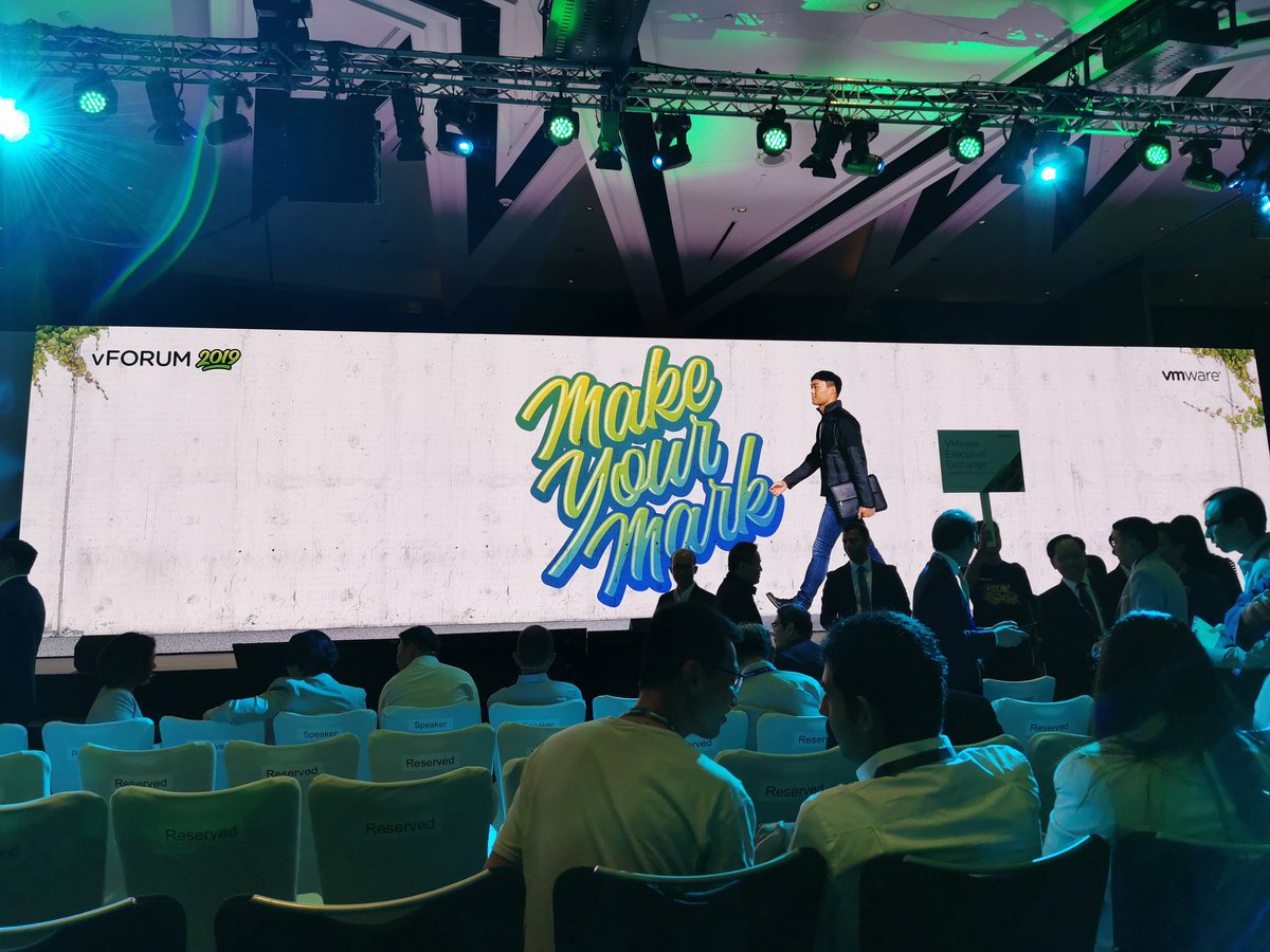 williamgklee's tweet photo. Getting ready for vForum 2019 https://t.co/GTBU6CaQ0A