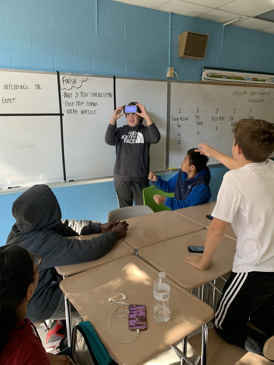 wcmsAPpeoples's tweet photo. A quick game of “Headbands” with my 8th graders in Social Studies...the kids had me laughing so hard but their descriptions were so on point! The level of engagement was off the charts! #newreviewgame #destressorafterbenchmarks #nickelodeonvscnn #insidejoke #refreshday https://t.co/x4BxB233HE