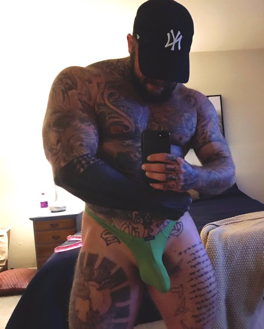 proj_durden_'s tweet photo. Next 5 subscribers and I’ll choose one lucky person to get my used green thong!! 
https://t.co/gBFssrHhn4 https://t.co/gUCe0Tiy5a