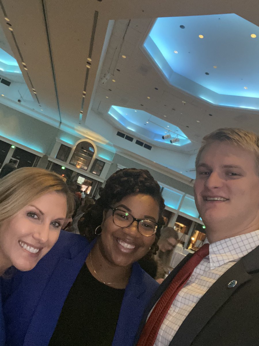 ProfessorAtkins's tweet photo. Enjoying a lovely dinner with other community leaders committed to creating a more connected, compassionate, and inclusive community. #NCCJDinner #NCCJValues https://t.co/1DCIWE333L