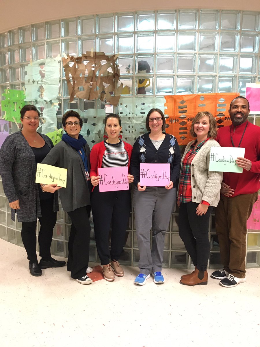 timothymwagner's tweet image. .@USC_High_School staff participated in #CardiganDay — thanks, @USCHSACTIVITIES and @USCHSArtDept for launching our celebration of #WorldKindnessDay2019. Kindness matters!!
#MisterRogers  @USCSchools @wqed @remakelearning @PADeptofEd