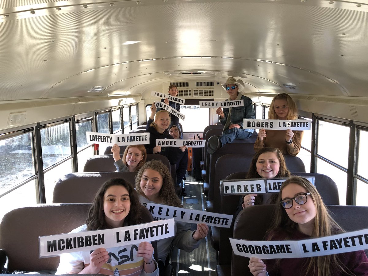 SenorJimenezLHS's tweet photo. The Dores delegation has arrived in Jackson for Youth Legislature! #youthleg2019 https://t.co/Wnnqe9PKsh