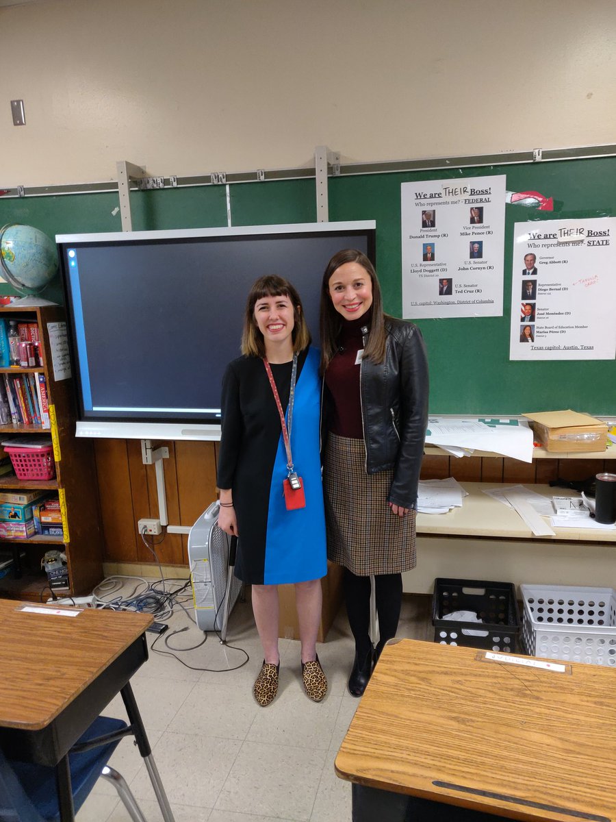 MrsMendiolaTMS's tweet photo. Today the Honorable Judge Monique Diaz @JudgeDiazTX came &amp; spoke to my students about her work as a lawyer &amp; a judge! She says that education has the power to change your life &amp; that speaking Spanish is a cool &amp; valuable skill! My many bilingual students felt pride. Thanks! https://t.co/v0uGQ5WjOi