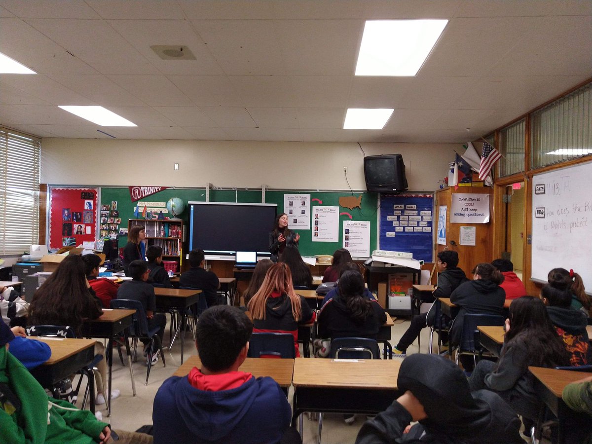 MrsMendiolaTMS's tweet photo. Today the Honorable Judge Monique Diaz @JudgeDiazTX came &amp; spoke to my students about her work as a lawyer &amp; a judge! She says that education has the power to change your life &amp; that speaking Spanish is a cool &amp; valuable skill! My many bilingual students felt pride. Thanks! https://t.co/v0uGQ5WjOi