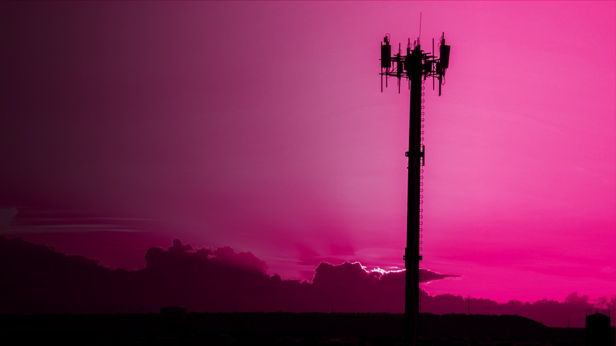 TmoNews's tweet photo. T-Mobile has upgraded hundreds of cell sites with more mid-band LTE capacity https://t.co/QJAtjnHMpH https://t.co/A22Q6iWFwd