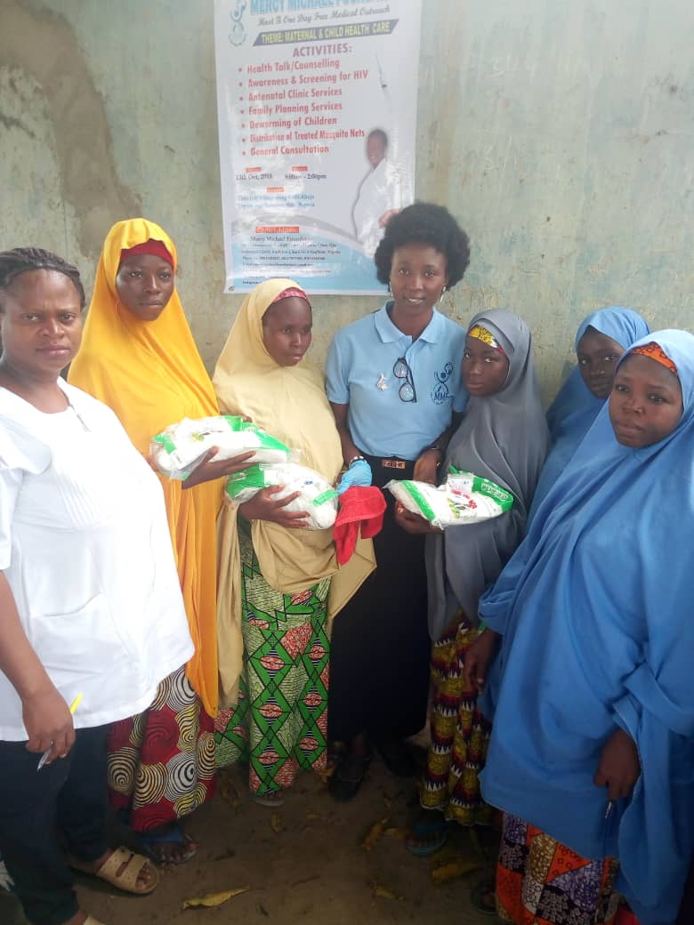 MM_Foundation18's tweet photo. Little moments, big memories.  #TBThursday #MMF #maternalhealthcare #keffi #2018 @uyitalktherapy https://t.co/6bWw0EaVjn