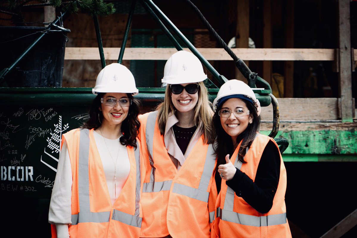 GlodowNead's tweet photo. GNC is hardhat ready at the Topping Off event for Four Seasons Private Residences at 706 Missions Street! 👷♀️👷♀️👷♀️ #706TopofTheWorld
⠀⠀⠀⠀⠀⠀⠀⠀⠀⠀⠀⠀
#sf #sanfrancisco #pr #publicrelations #GNC #GlodowNead #ToppingoffCeremony #SFconstruction #newoffice #PRLife #FourSeasons https://t.co/FKvuQ47TjN