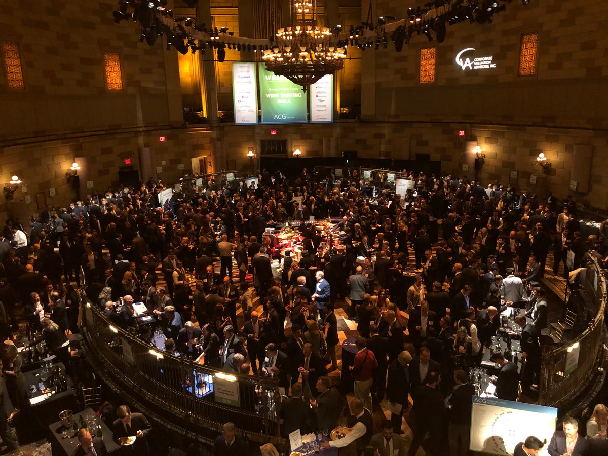 ACGNYC's tweet photo. Fantastic turnout for the @ACGNYC 17th Annual #WineTasting Gala! Fine wines are pouring and deals are being made! #PrivateEquityWine https://t.co/uU6fdrKgRl