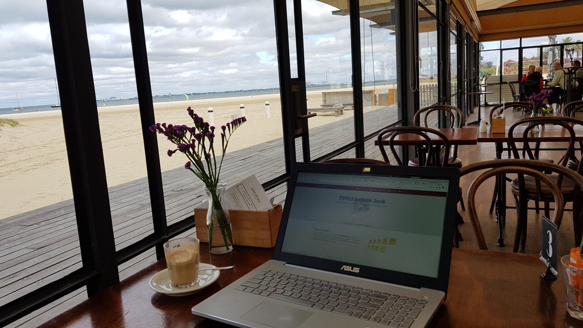 MichaelSchams's tweet photo. Just to be clear: I am not only working in pubs πΊ We've other nice working places in #melbourne when you're working remotely π
#creativeworking #homeoffice #productivityincrease #beach π΄ https://t.co/5hiaEYoWpa